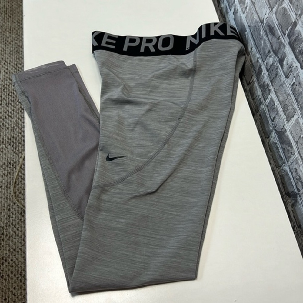 Nike Pro leggings